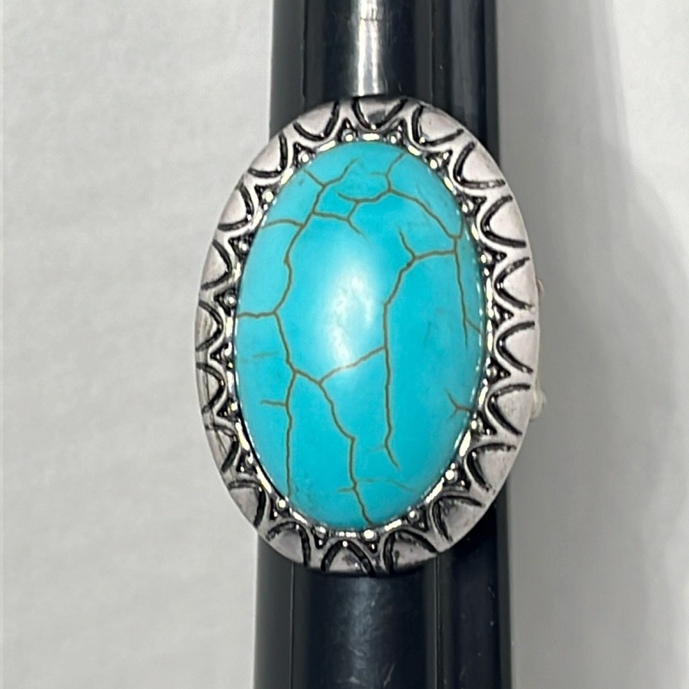 🇺🇸 NEW Chunky Oval Faux Turquoise Ring